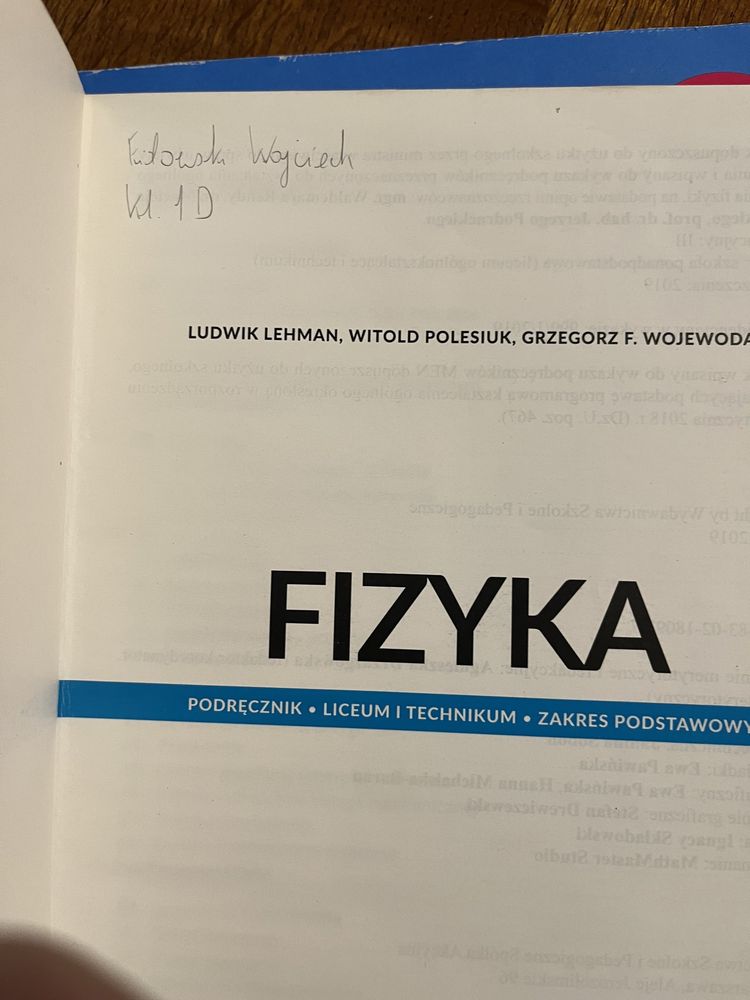 Fizyka klasa 1 liceum  zakres podstawowy