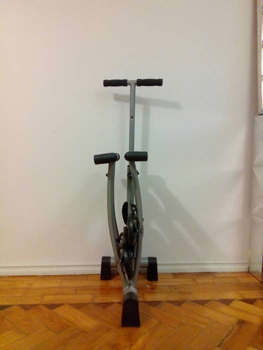 Máquina de musculação pernas e glúteos Leg Magic