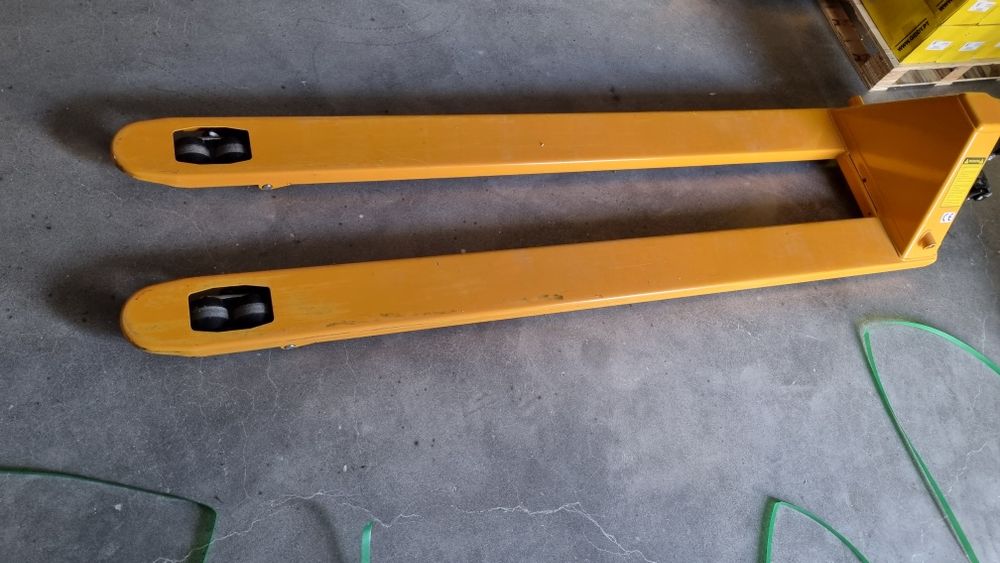 Porta-paletes manual 3000kg extra longo