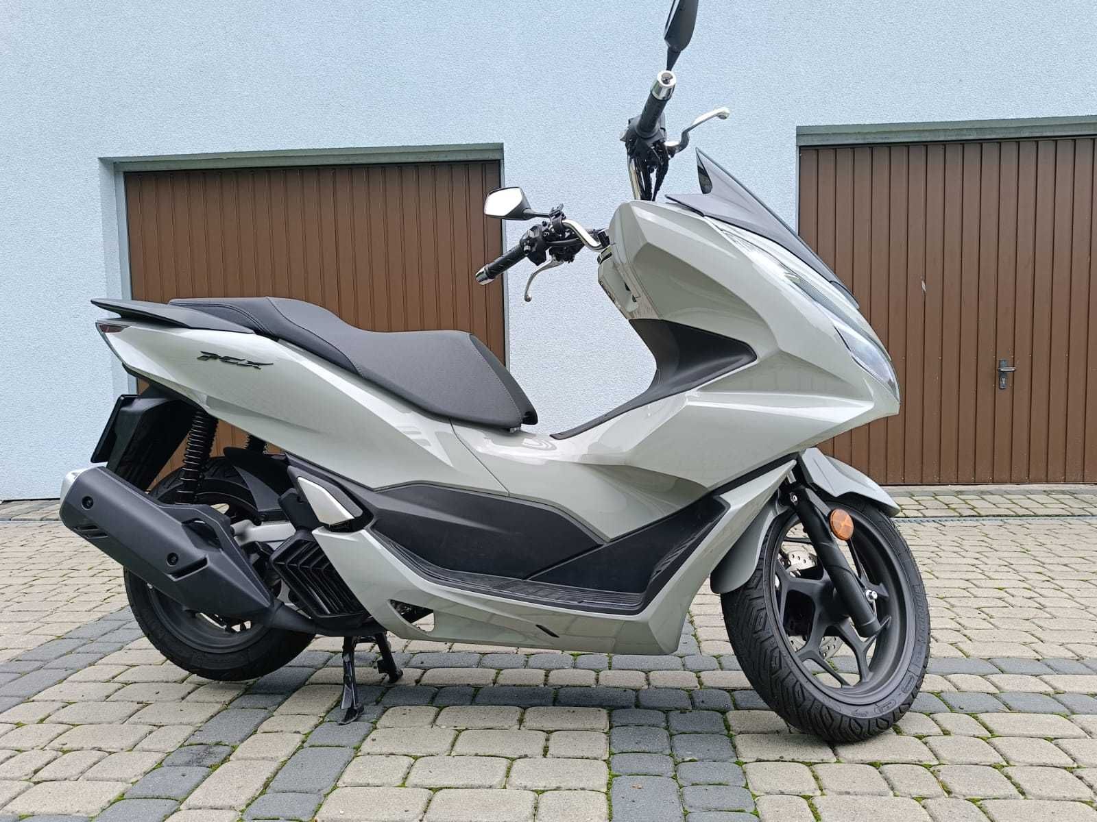 sprzedam honda pcx 125 super stan
