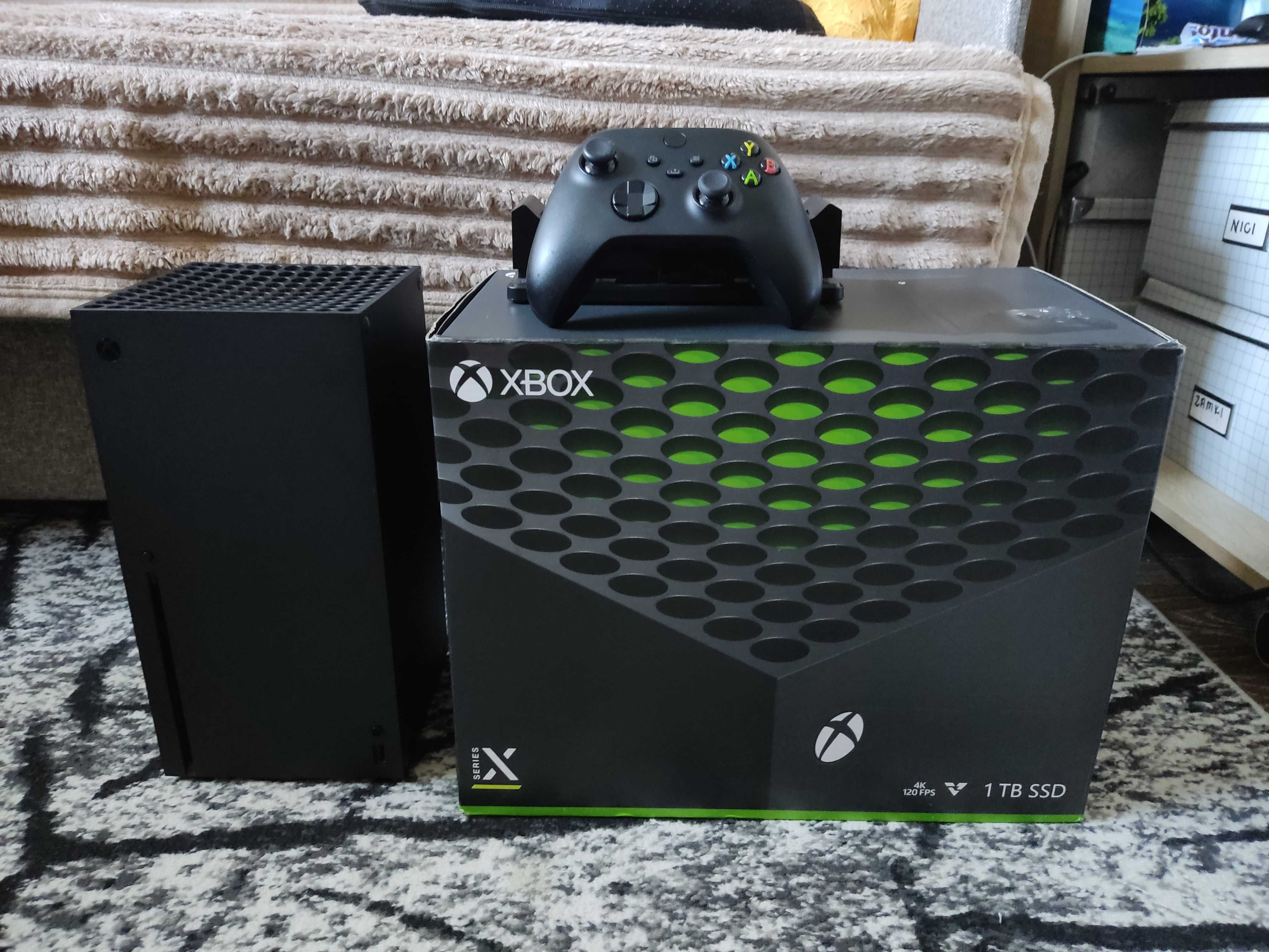 Xbox Series X+ 2 gry i dok