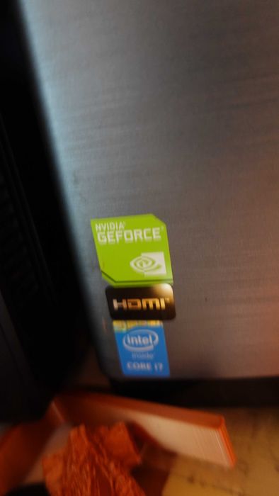 Computador desktop ASUS i7