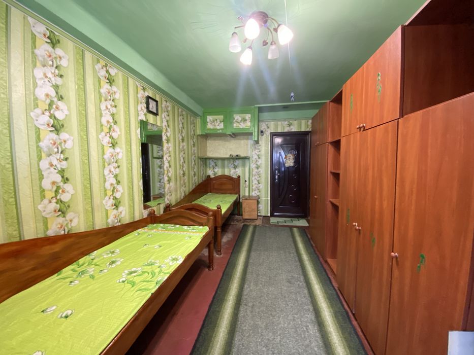 Оренда кімнати в гуртожитку Східна