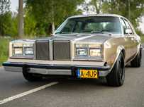 Doinwestowany Madmax Chrysler Lebaron custom zamiana