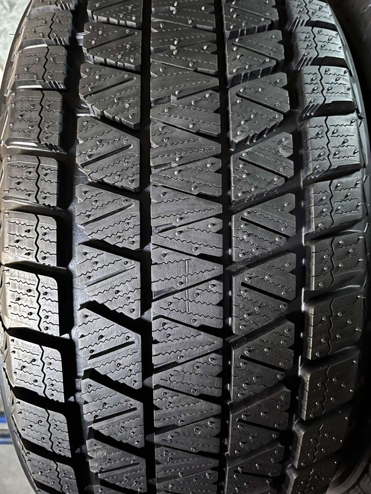 275/45/20+265/45/20 R20 Bridgestone Blizzak DM-V3 4шт нові зима