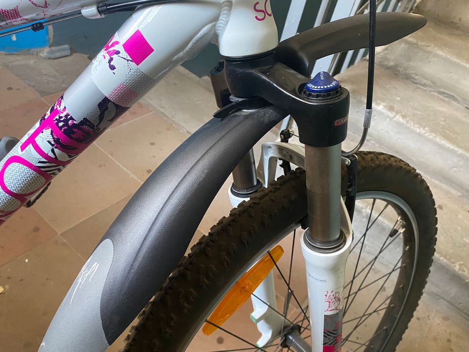 Продам фирменный велосипед SCOTT CONTESSA ACTIVE 50 27.5
