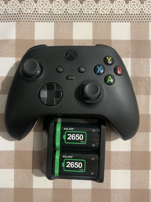 Продаю Xbox series x 1 tb