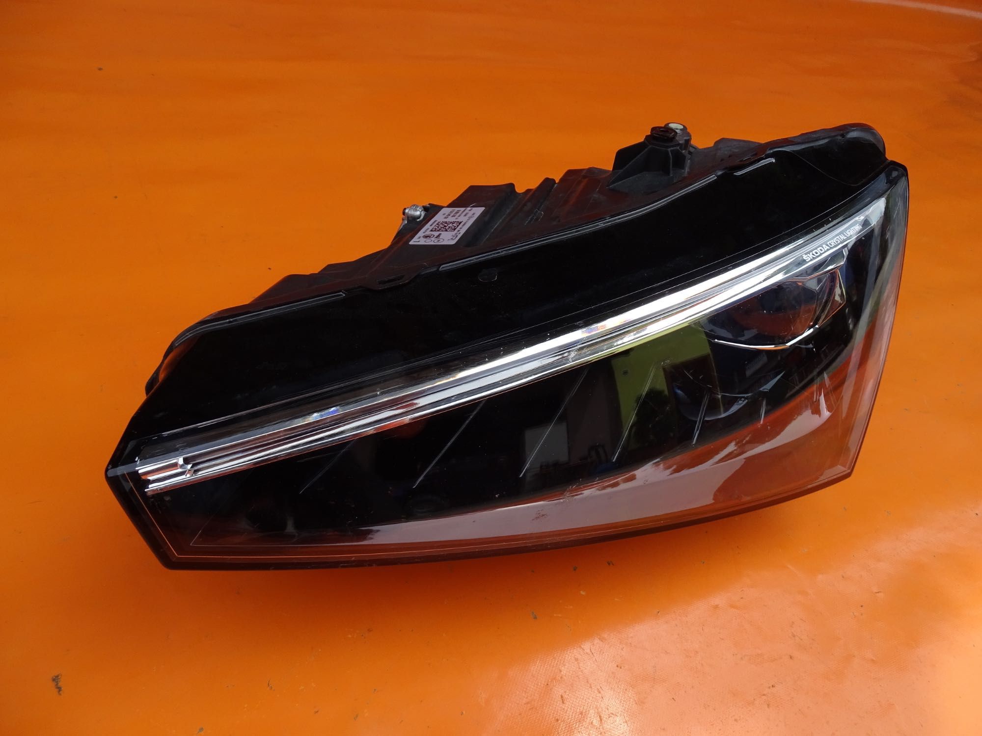 Skoda Scala Lampa lewy Przód Europa ładna