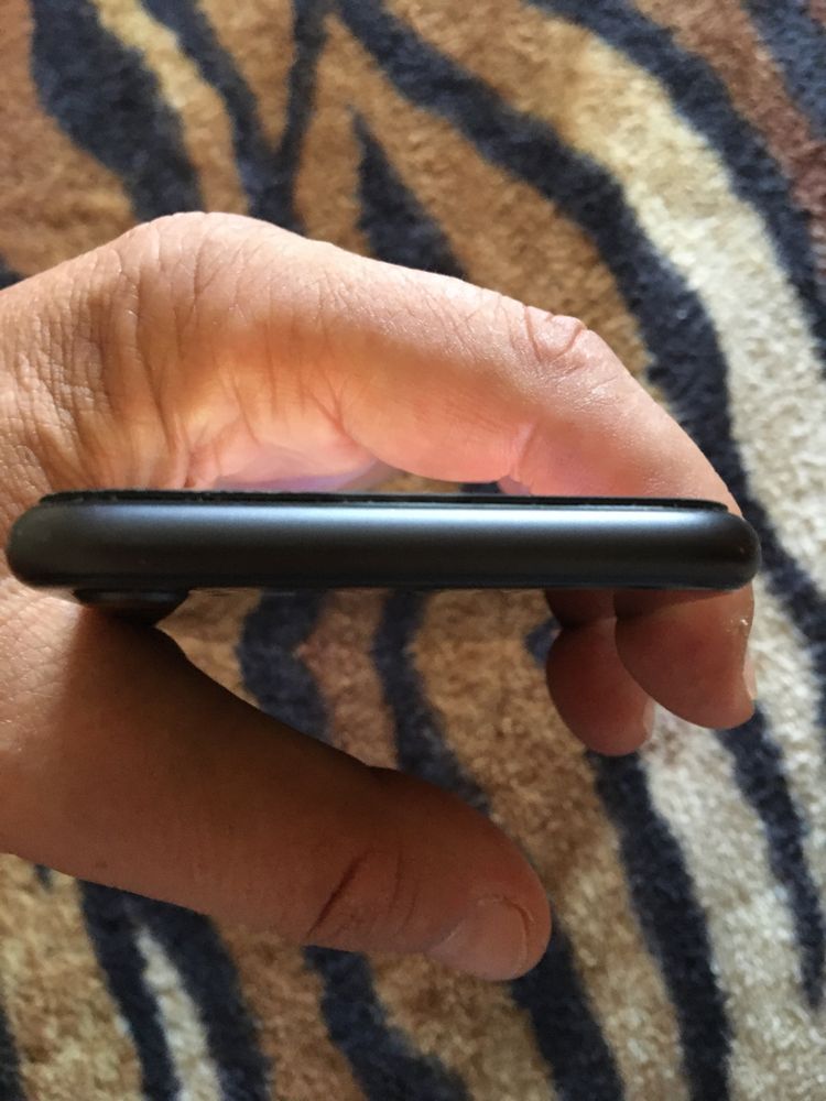Iphone 8-64GB Neverlock