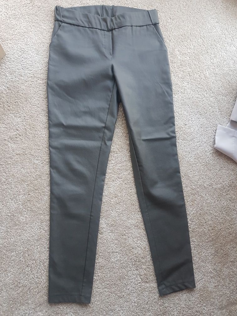 Nowe spodnie woskowane kolor khaki rozm.38/40