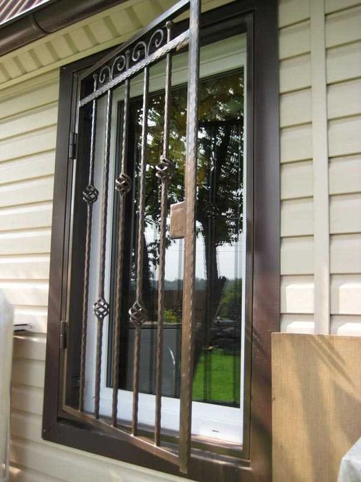 Решетки на окна, Открывающиеся решетки