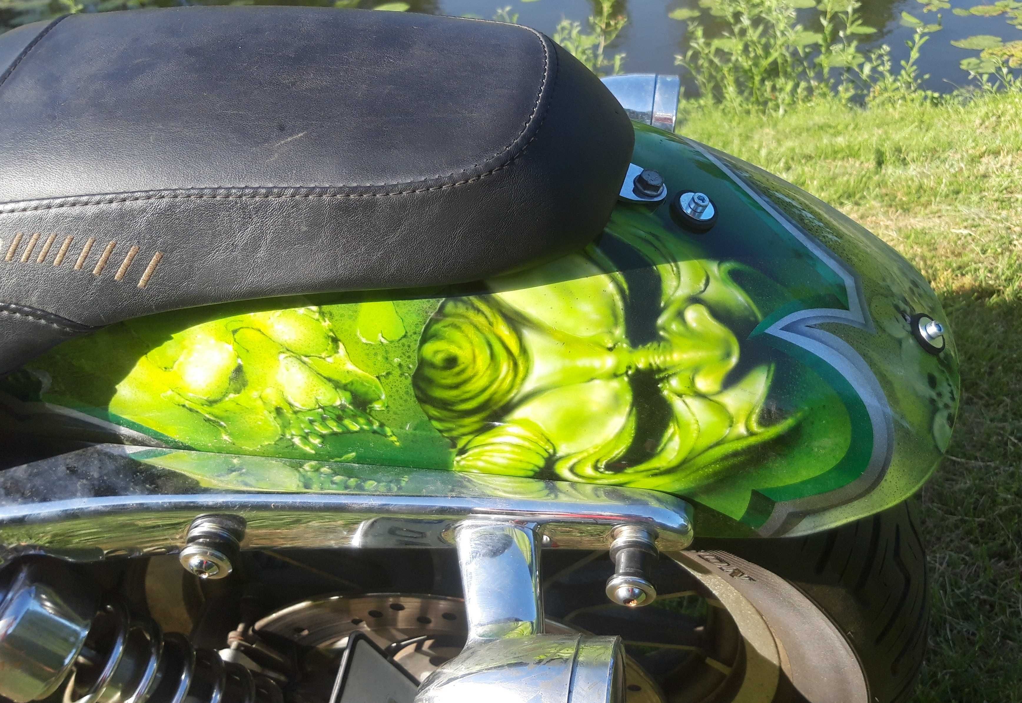 Harley-Davidson Sportster 883 bobber  custom