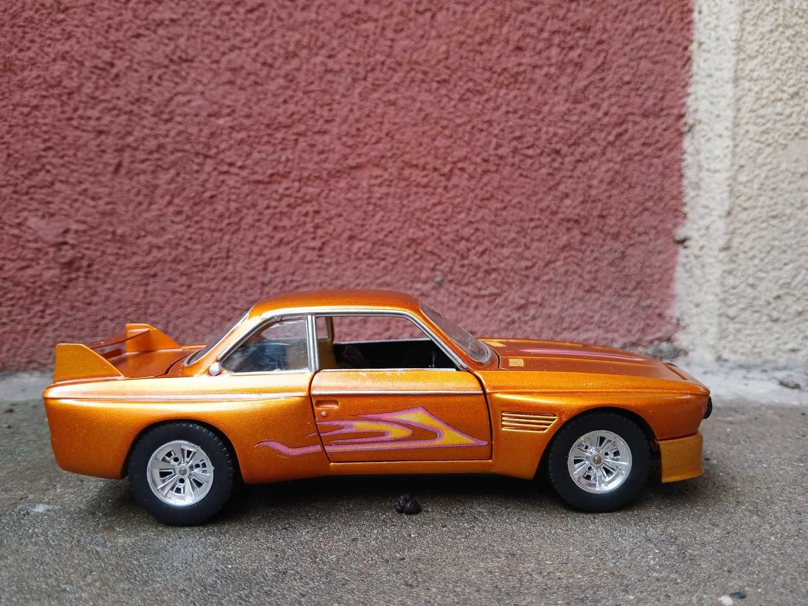 BMW E9 3.0 CS Bburago 1:24