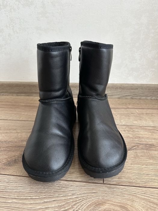 Уггі uggi снігоходи чоловічі розмі 40-41 р