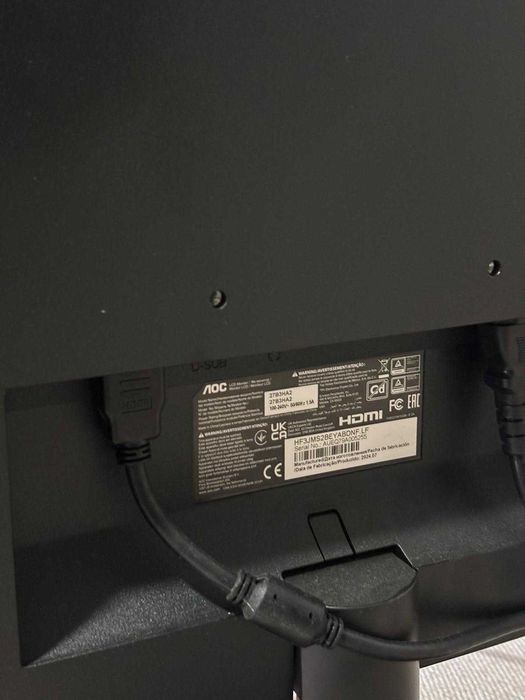 Monitor AOC 27″  – 100 Hz · 1 ms · FHD · IPS