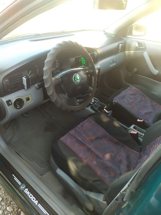 Шкода 1.6 газ/бензин