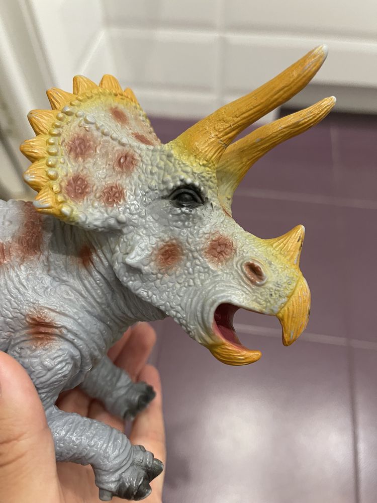 Динозавр трицератопс Mothercare