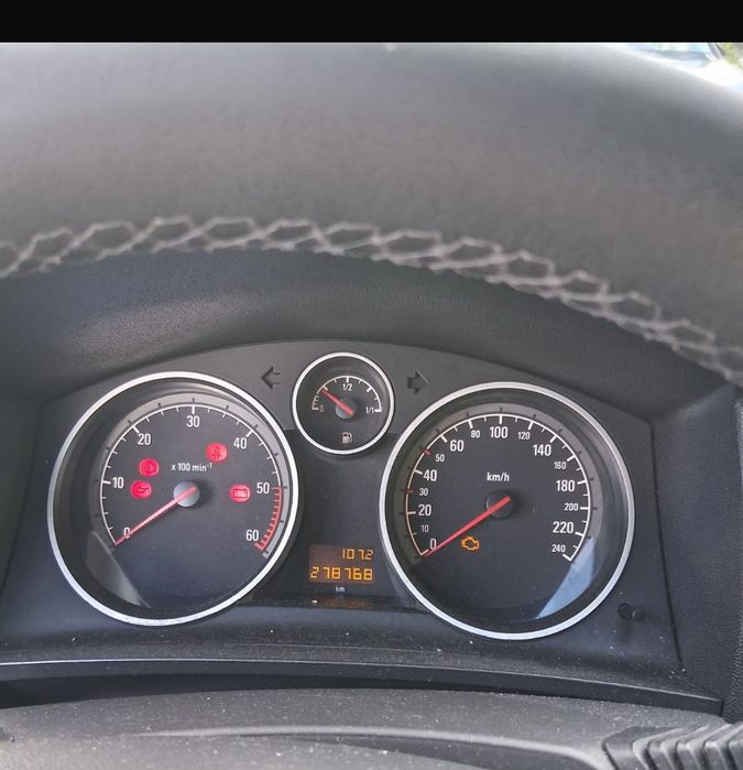 Opel - Zafira 1.9 CDTi – 120cv | 7 Lugares | Conforto e Espaço