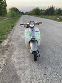 Скутер Honda giorno