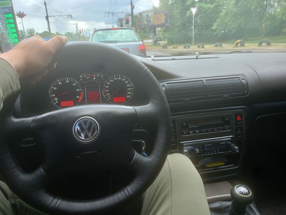 Passat b 5 2.8 gaz  / benz
