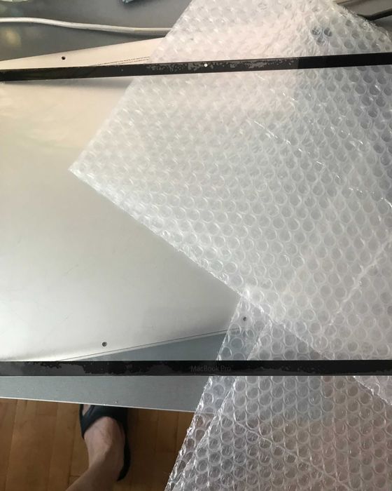Екран(шкло) до Apple Macbook 1297 17(діагональ),вентилятори.