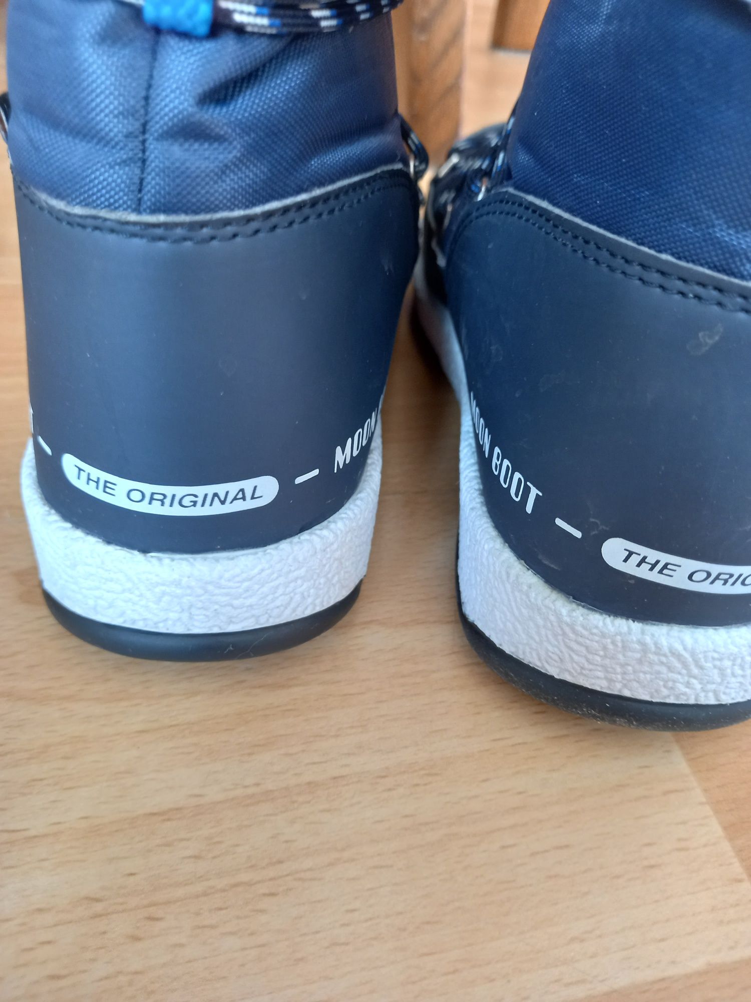 Oryginalne Moon Boot sniegowce 38