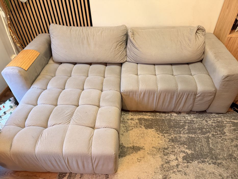 Narożnik lewostronny z pojemnikiem z hydrofobowym materialem