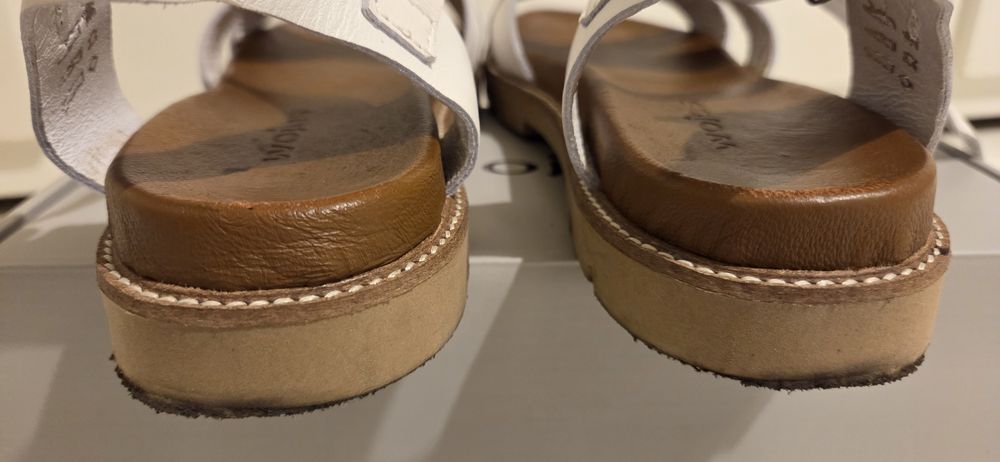 Skórzane sandały damskie marki Wojas rozmiar 39