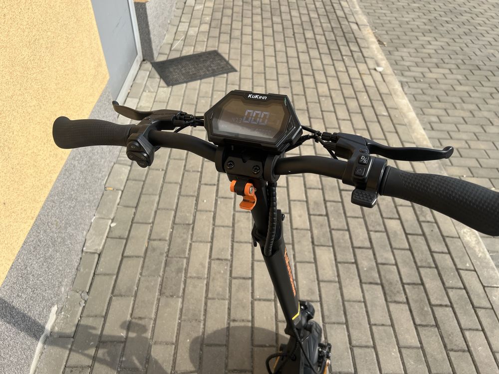 Hulajnoga elektryczny KUKIRIN G2 Master nowe nie uszuwane