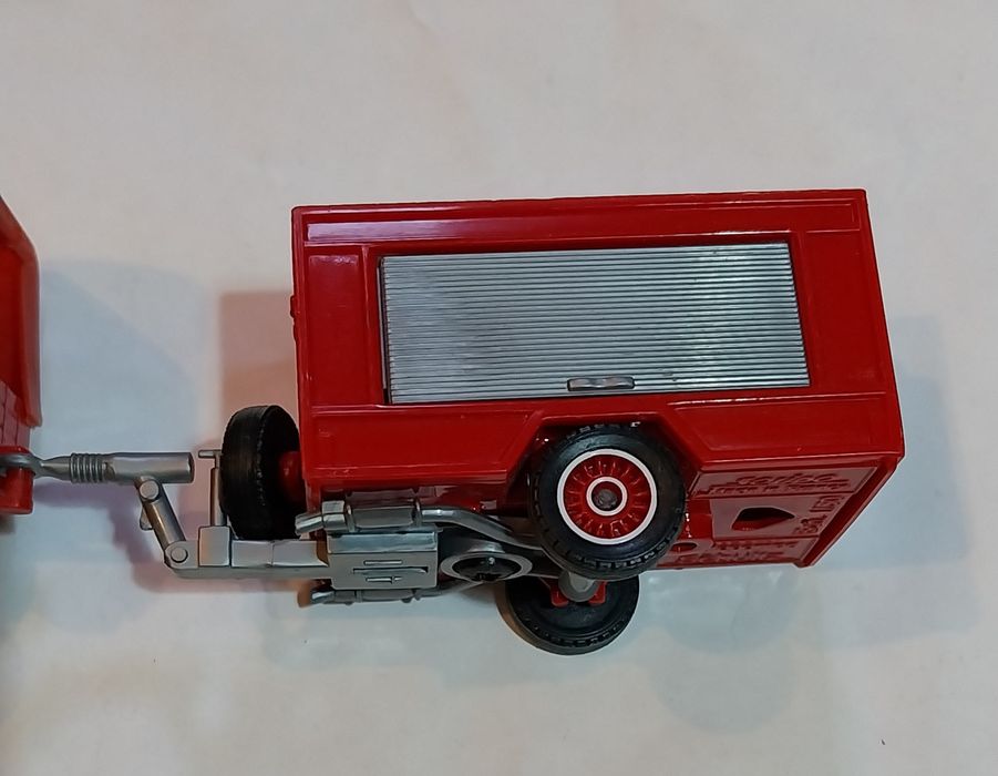 Duas miniaturas Solido de bombeiros