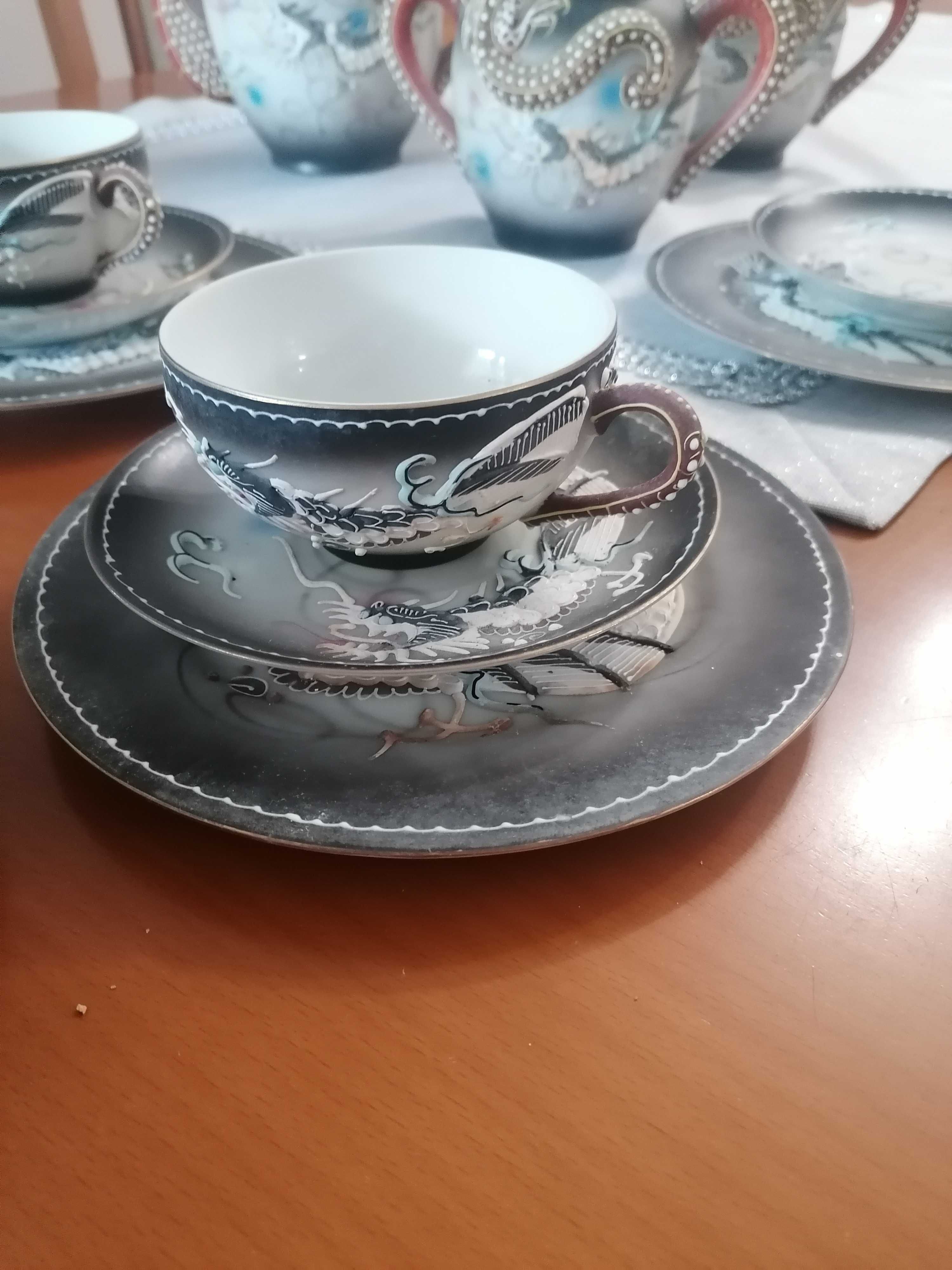 Zestaw Japońskiej porcelany