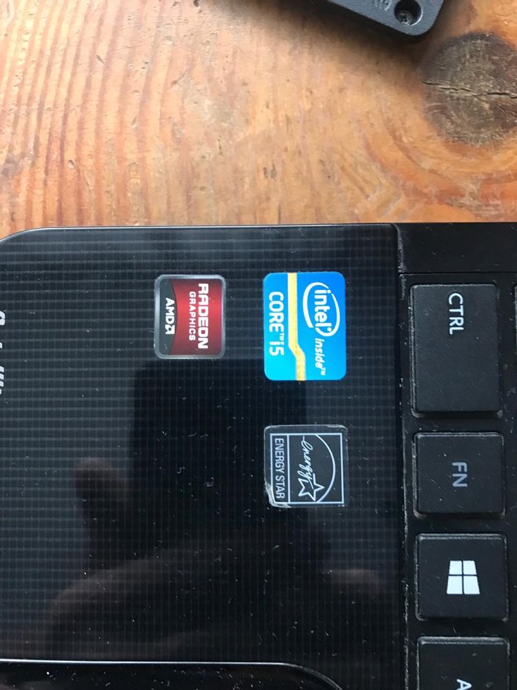 Laptop Toshiba Satellite WIN 11