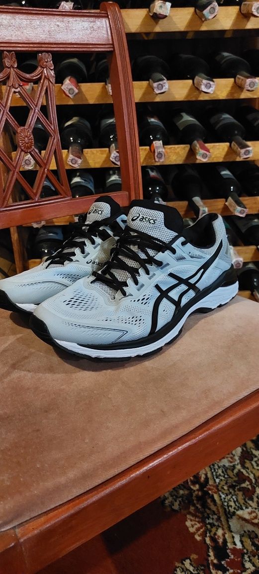 Кроссовки кроси asics kayano 2000