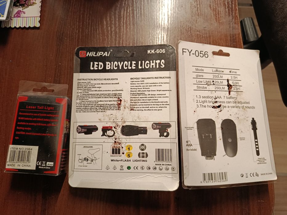 Фонарь для велосипеда.