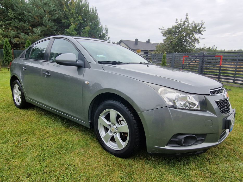 Chevrolet Cruz 2009r 1.6, 176561km