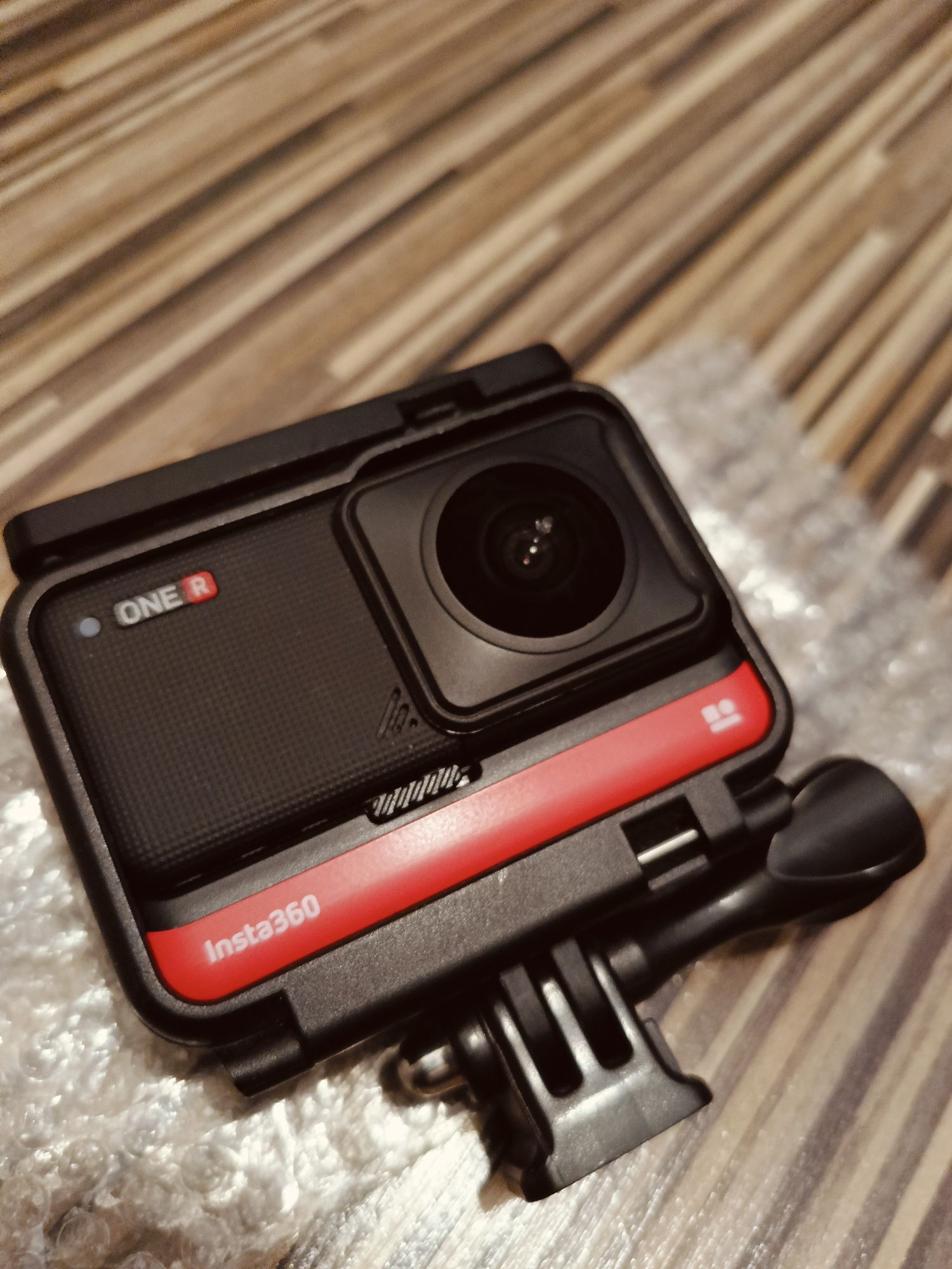 Kamera Insta360 One R z obiektywem 360