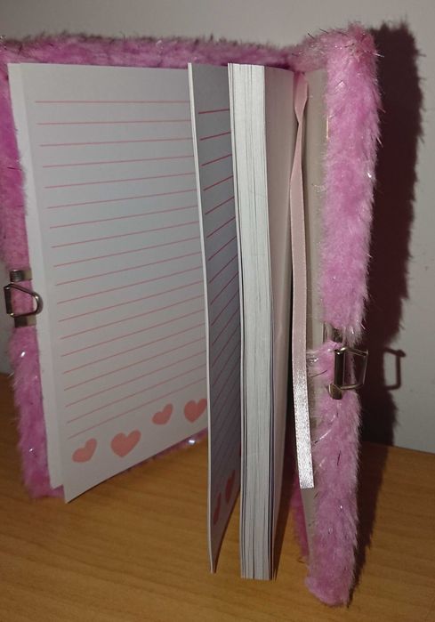 Caderno de pelúcia unicórnio NOVO