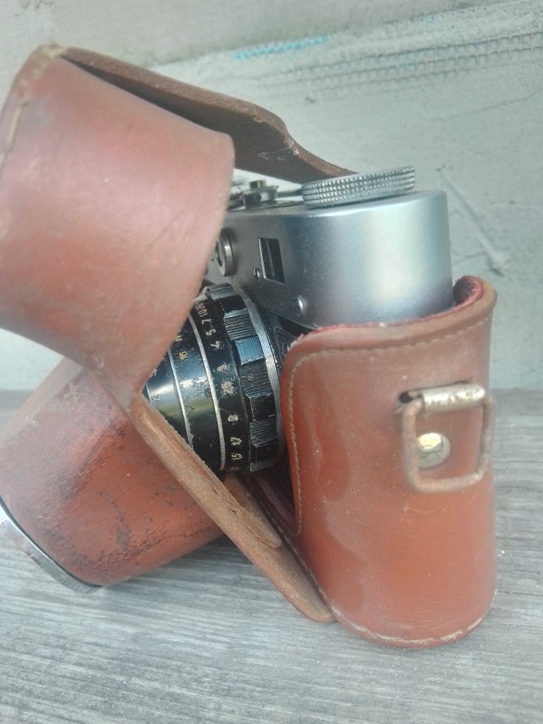 Одам фотоапарат 200