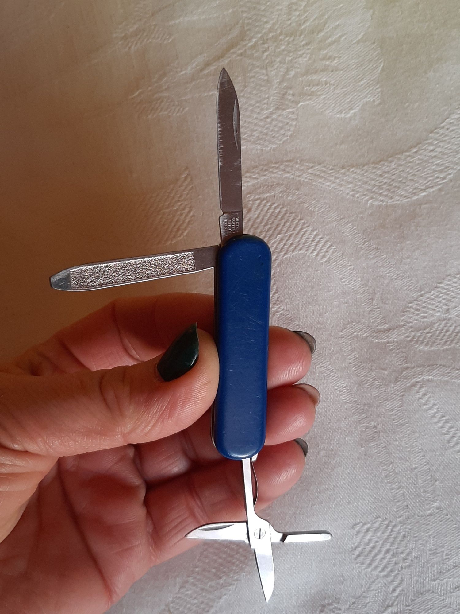 Scyzoryk Victorinox,, mini dl.5,7 cm,,mało używany