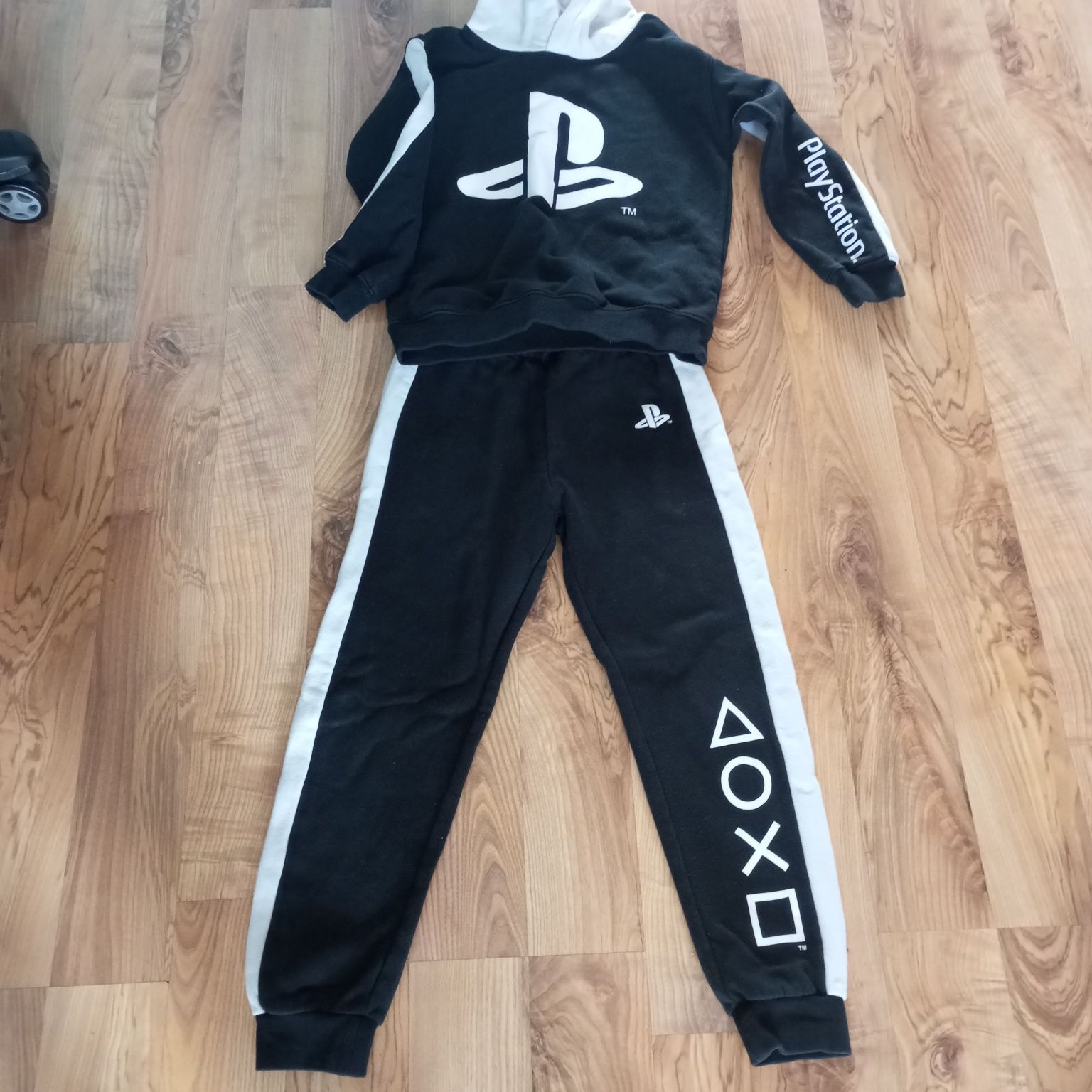 Dres chłopięcy rozmiar 128