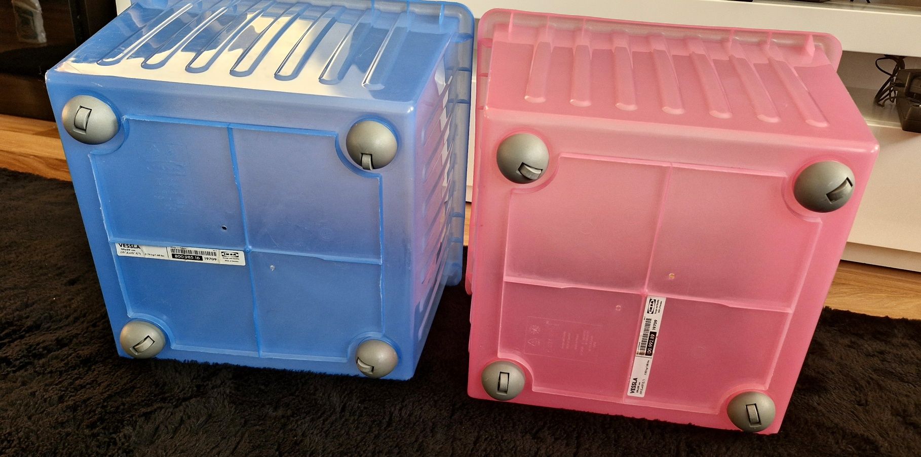 Pudła na ķółkach ikea vessla