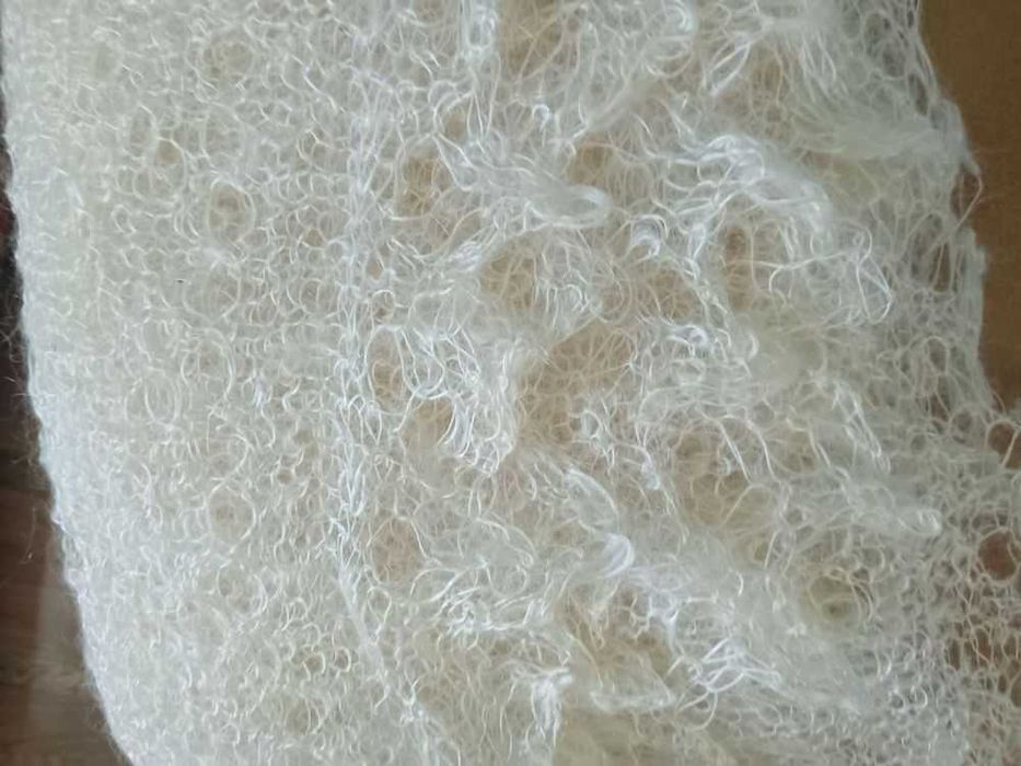 Платок пуховий білий