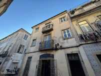 Prédio no Bairro Alto com 3 Frações T1 | Reabilitação Total