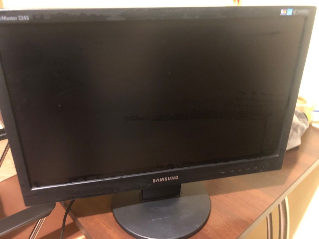 Monitor komputerowy Samsung  Sync Master 2243 .