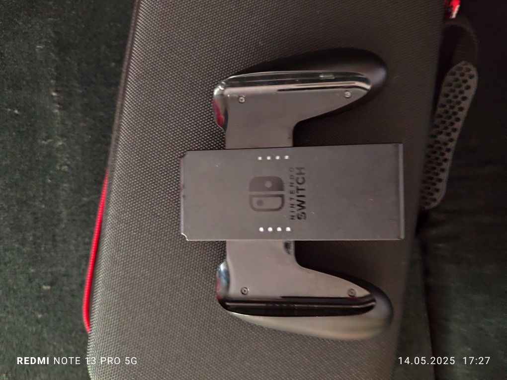 Nintendo Switch V1 z dodatkami