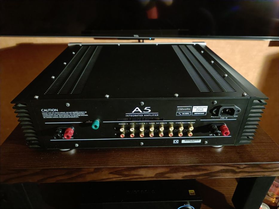 Musical fidelity A5 (250/400Watt)