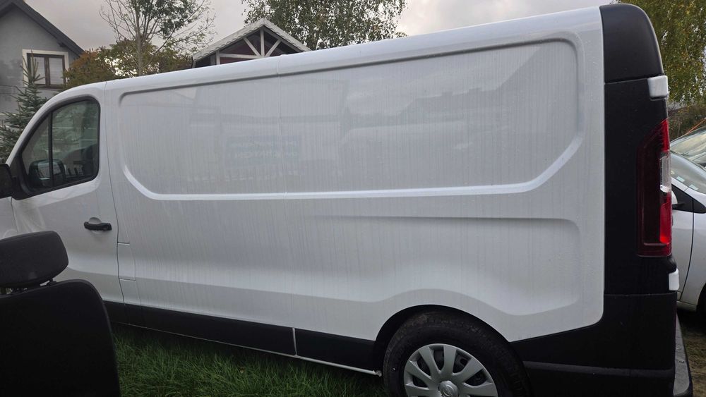 Renault trafic 2.0 silnik 452 kilomety 2025 rok