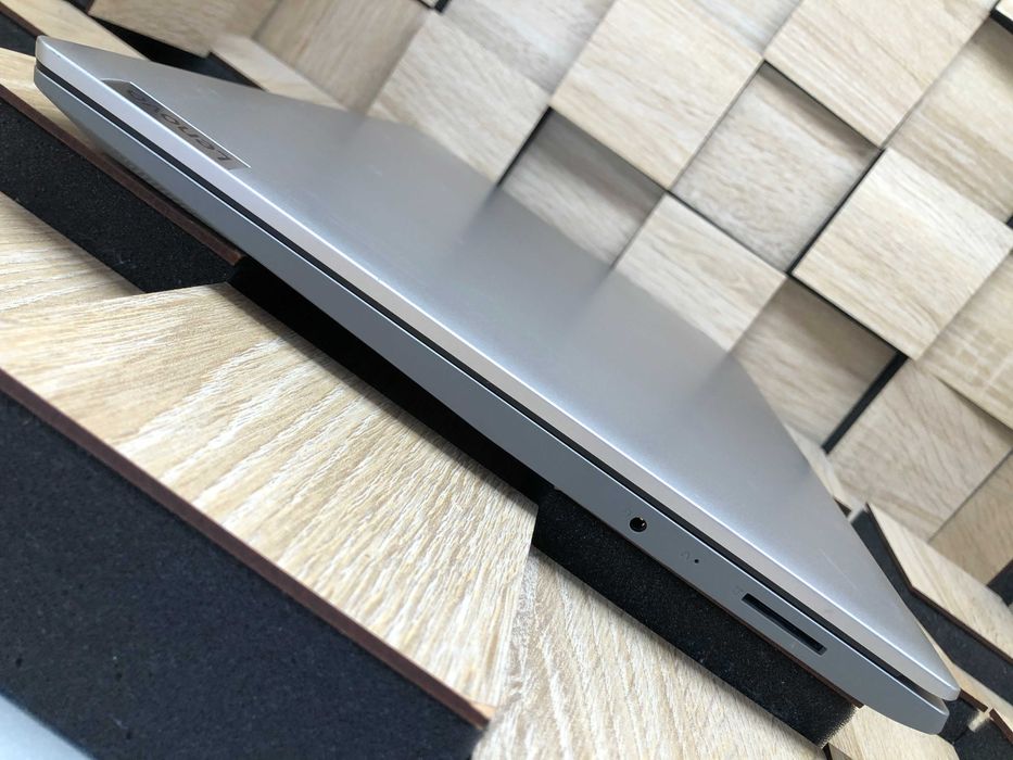 №5196 Ноутбук Lenovo IdeaPad 3 17IIL05 HD+/i5-1035G1/8Gb/SSD256/MX330