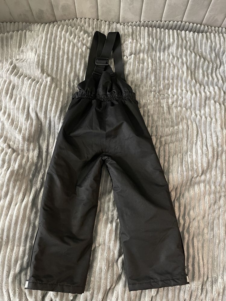 Spodnie zimowe z szelkami czarne - Ducksday 6 lat