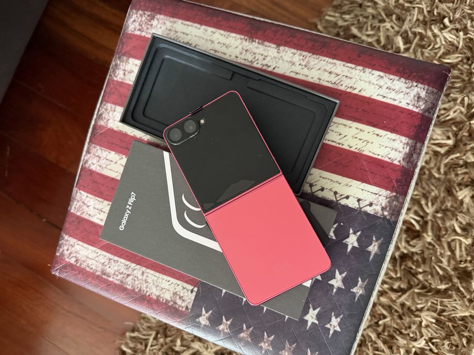 Samsung Zflip 7 red 512gb